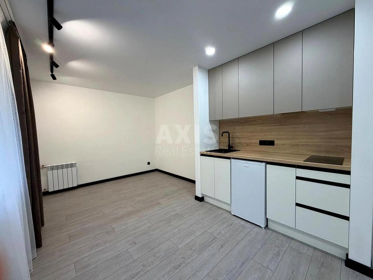 1k apartment pr-t Leonida Kadenyuka 968940