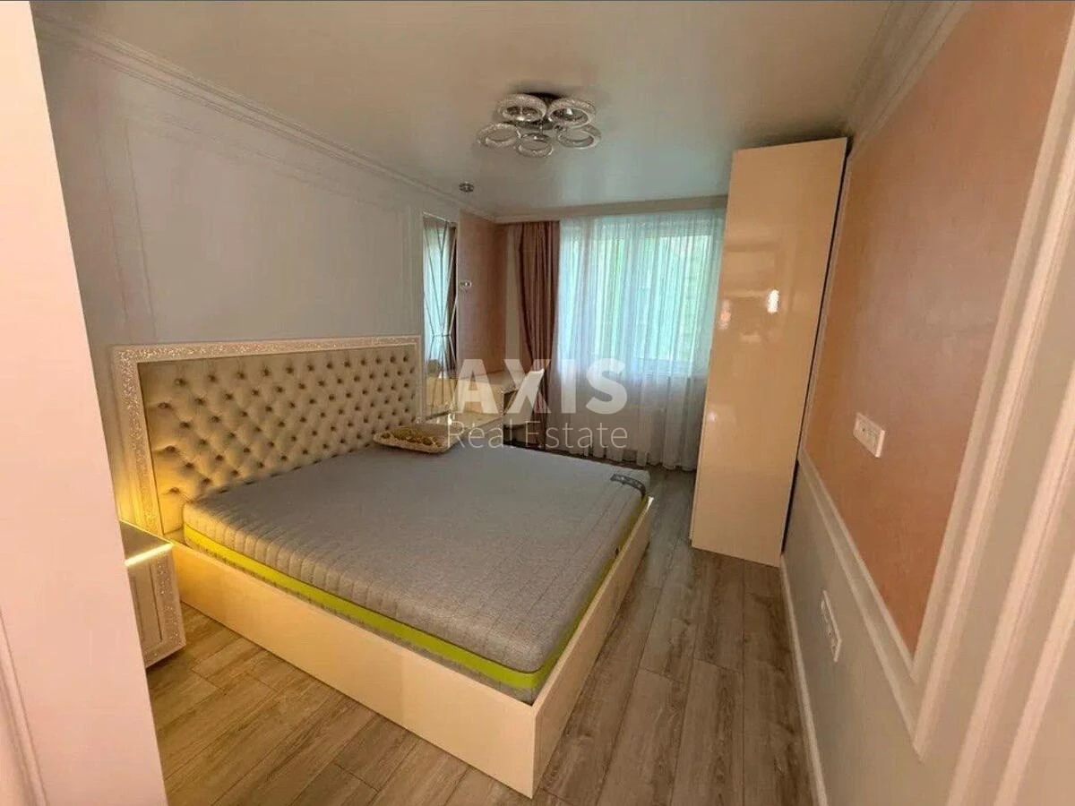 2k apartment pr-t Vidradnyj 2706725