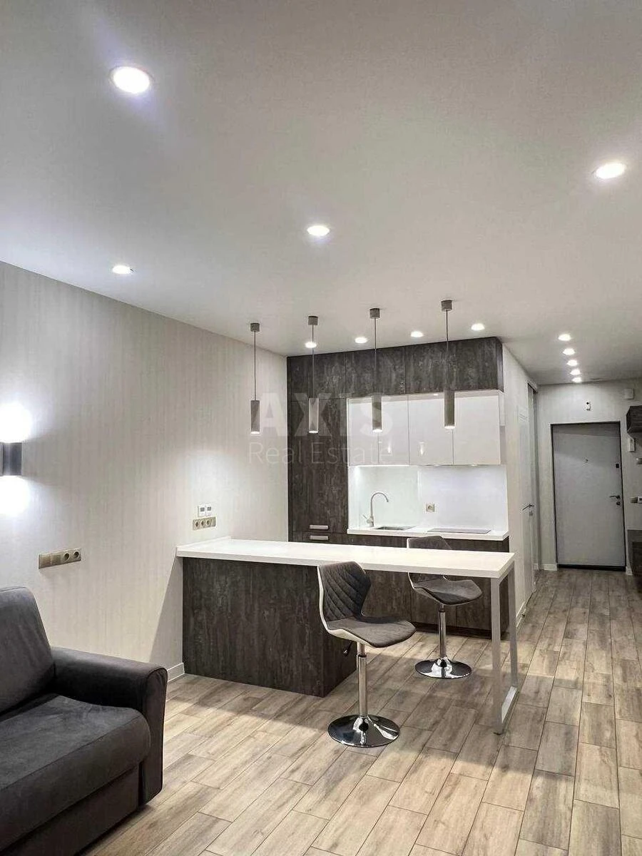 1k apartment pr-t Berestejskij 5Б692780
