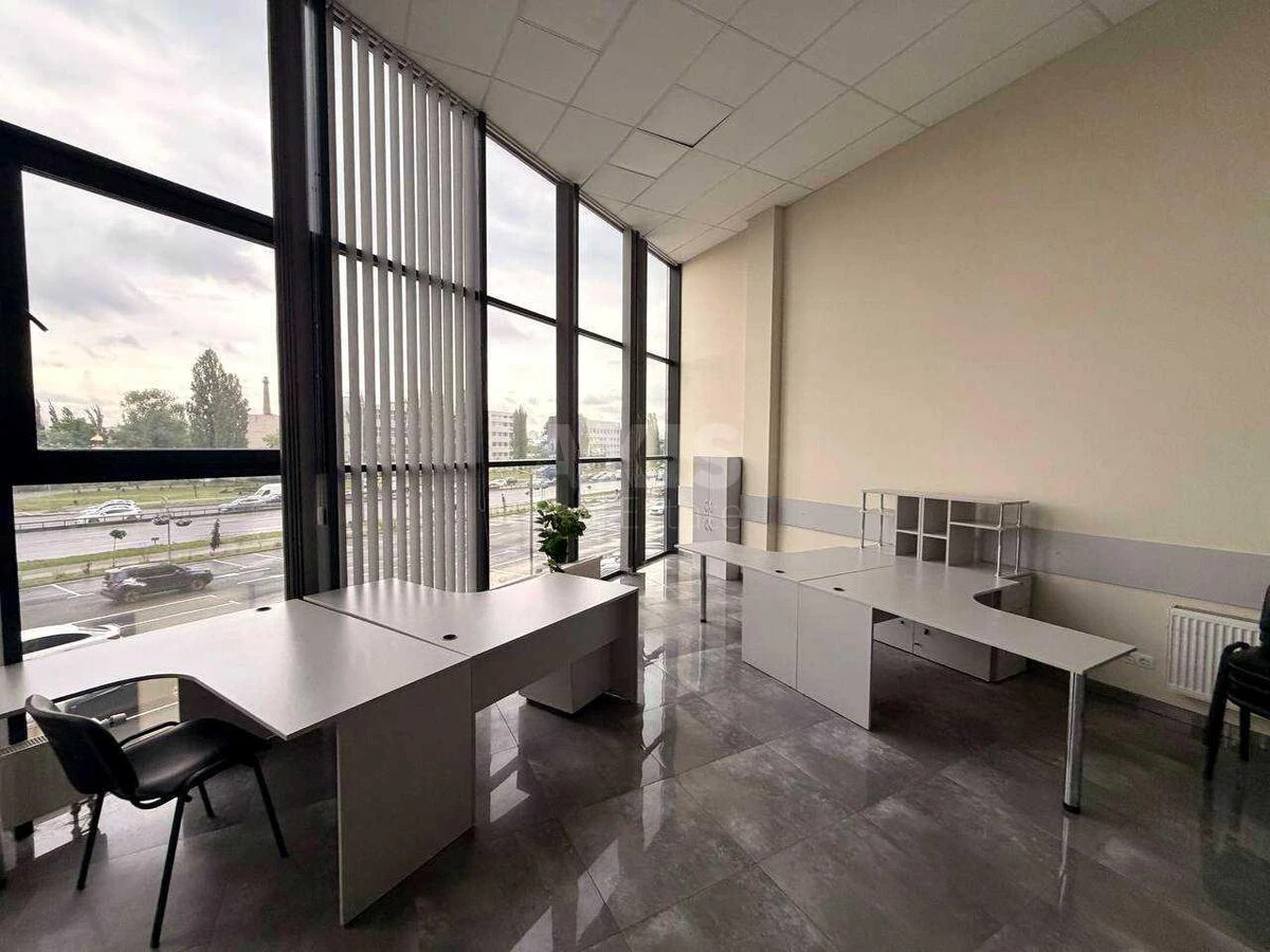 Office pr-t Bazhana Mykoly 17А, 365m2712803