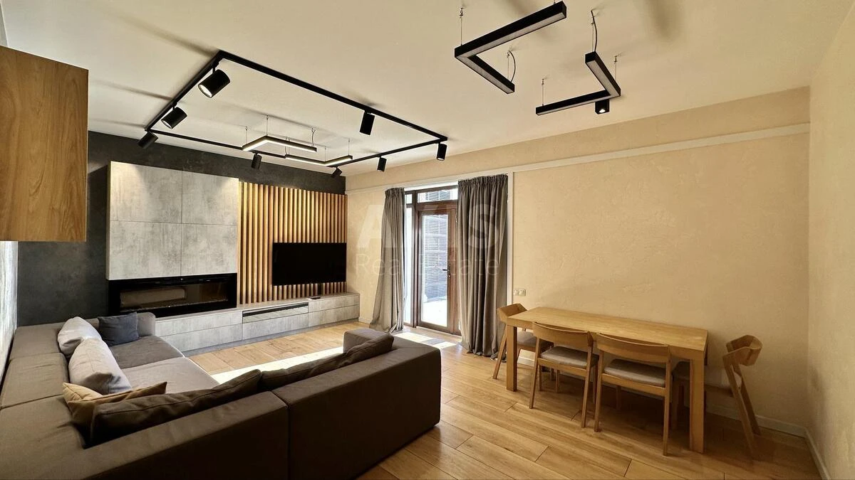 House vul. Vynogradna, 215m2, Kyiv city691963