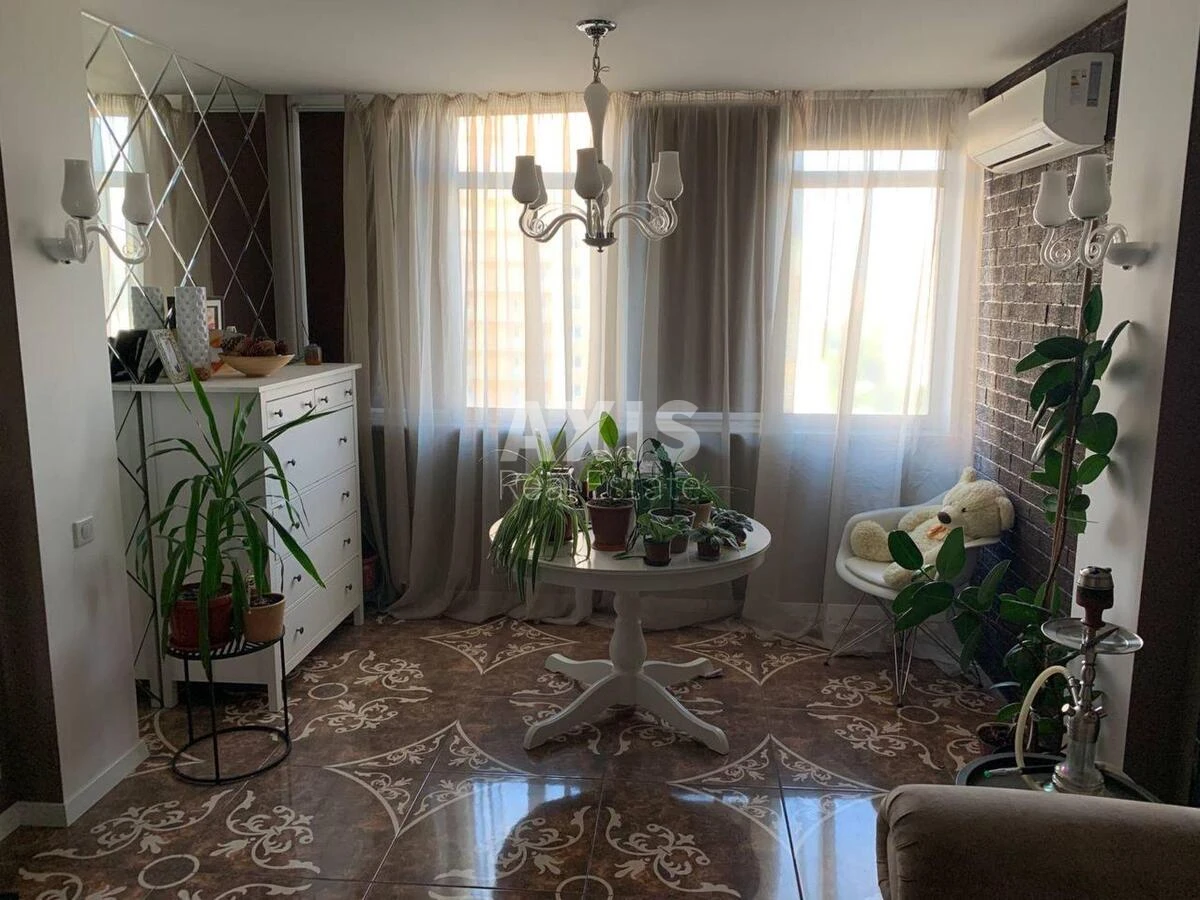 2к квартира ул. Кондратюка Юрия 5645222