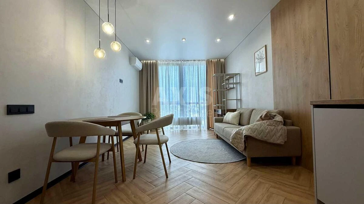1к квартира наб. Днепровская 8713516