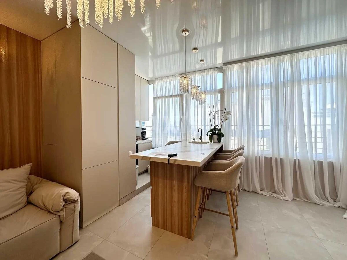 1k apartment vul. Lypkivs'kogo Vasylja Mytropolyta 37Б700553