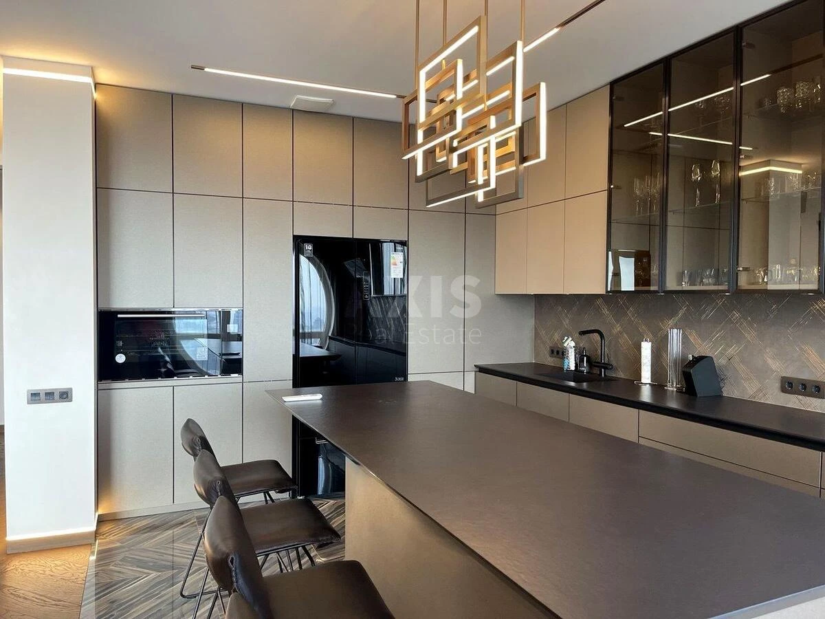 4k apartment vul. Instytuts'ka 18657472