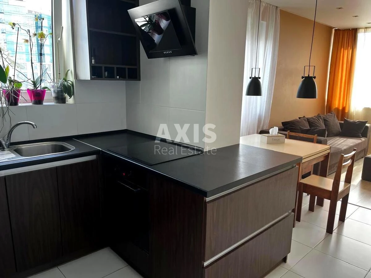 3k apartment vul. Mel'nykova fifty-one B67716