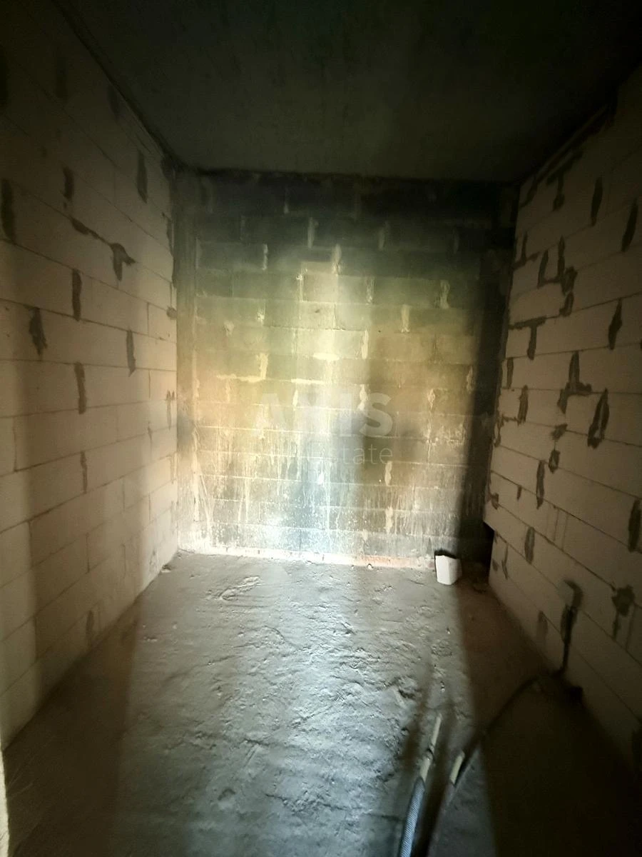 1k apartment nab. Dniprovs'ka 15688592
