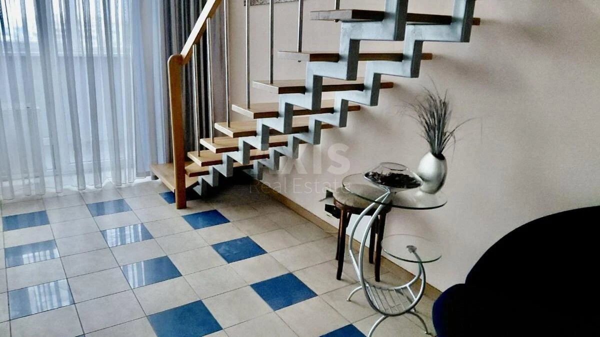 3к квартира ул. Богатырская 18А6677016