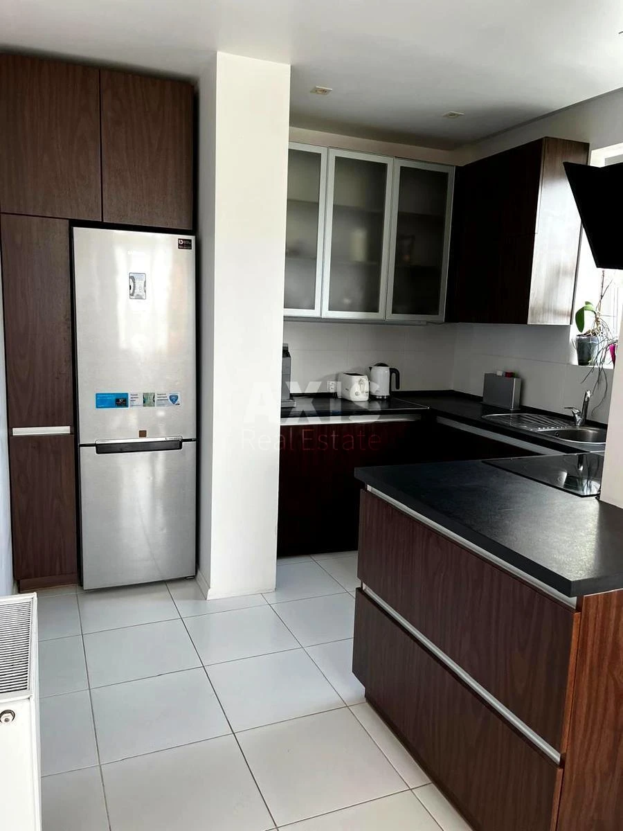 3k apartment vul. Mel'nykova fifty-one B677160