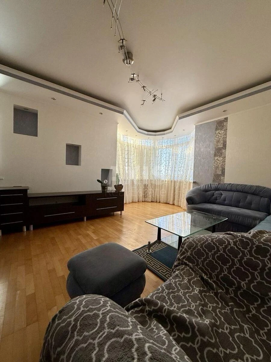 2k apartment vul. Pushynoi' Feodory 23658802