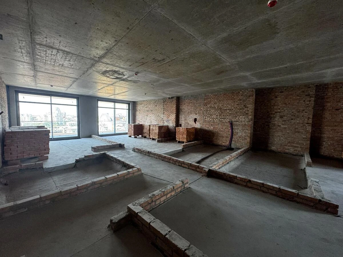 4k apartment vul. Ljuterans'ka 14В703723
