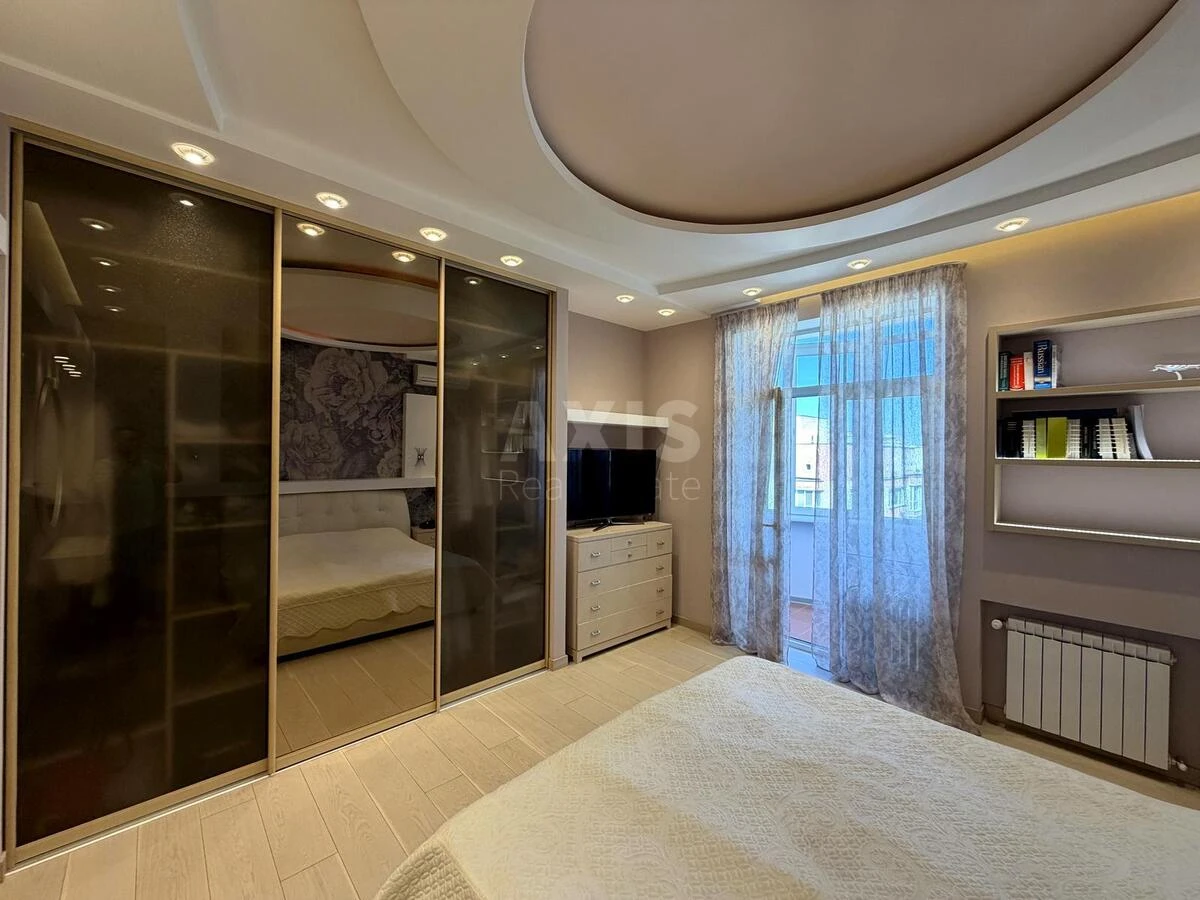 3k apartment vul. Urlivs'ka 4А6898915