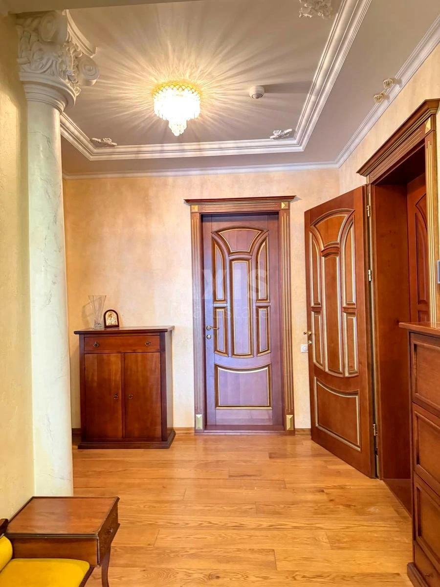 4k apartment vul. Ol'gyns'ka 66772115