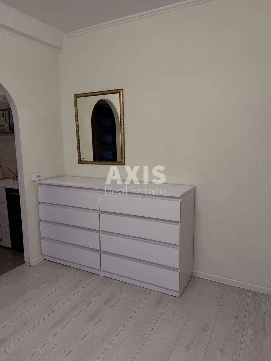 2k apartment pr-t Berestejskij 22672774