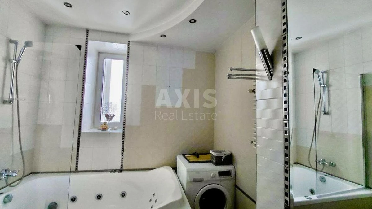 3k apartment vul. Bogatyrs'ka 18А6677018