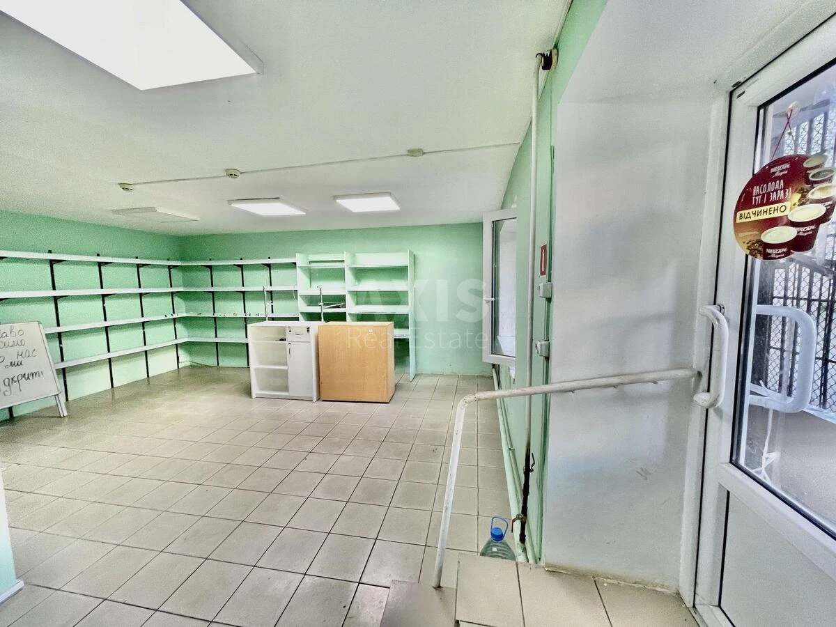Объект торговли ул. Братьев Зеровых 14А, 40м2694673