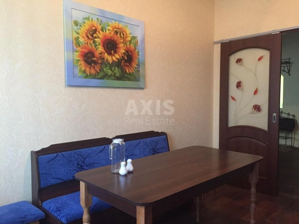 2k apartment vul. Hetmana Kyryla Rozumovskoho 19696450