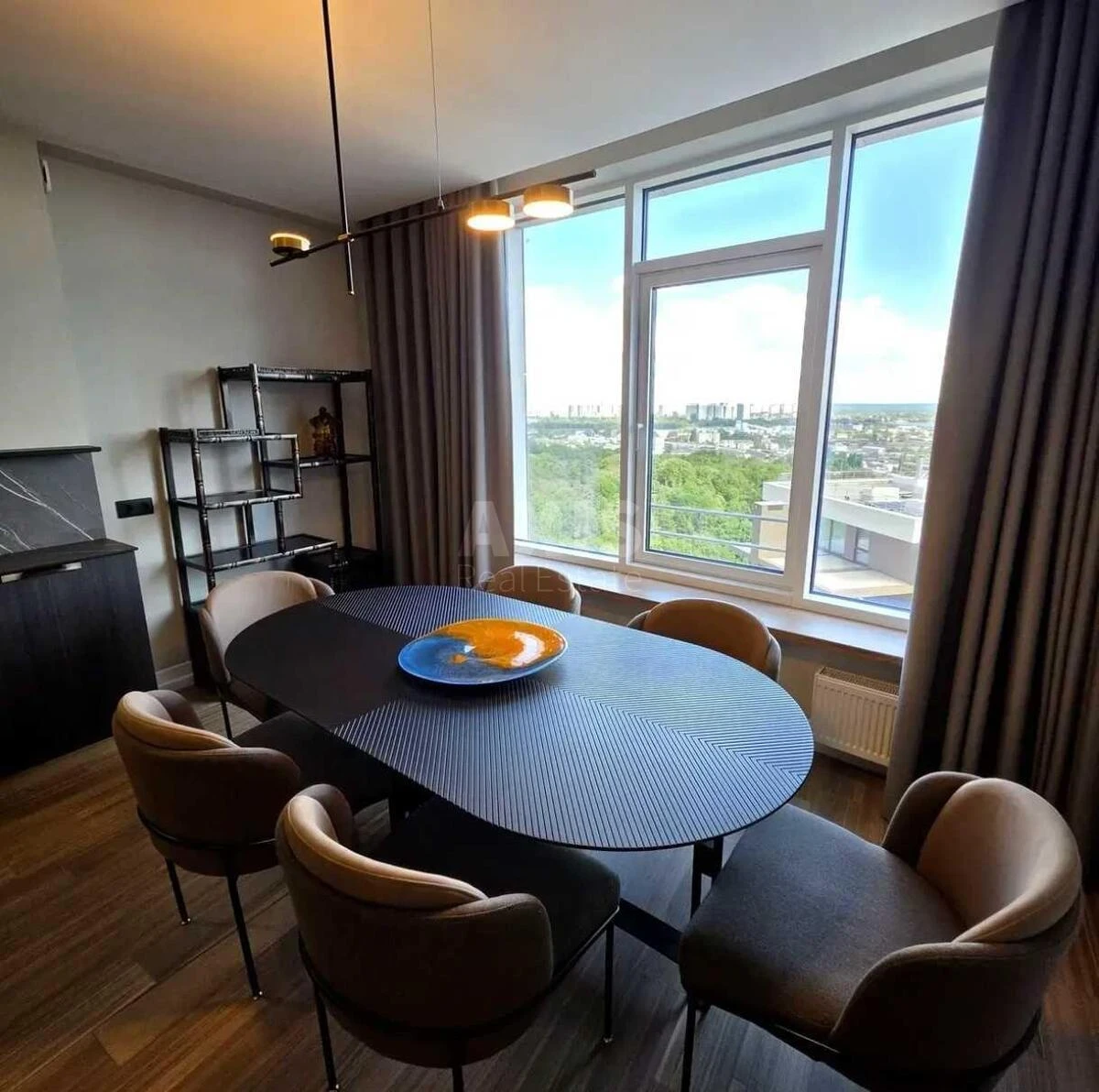 4k apartment vul. Buslivs'ka 12710732