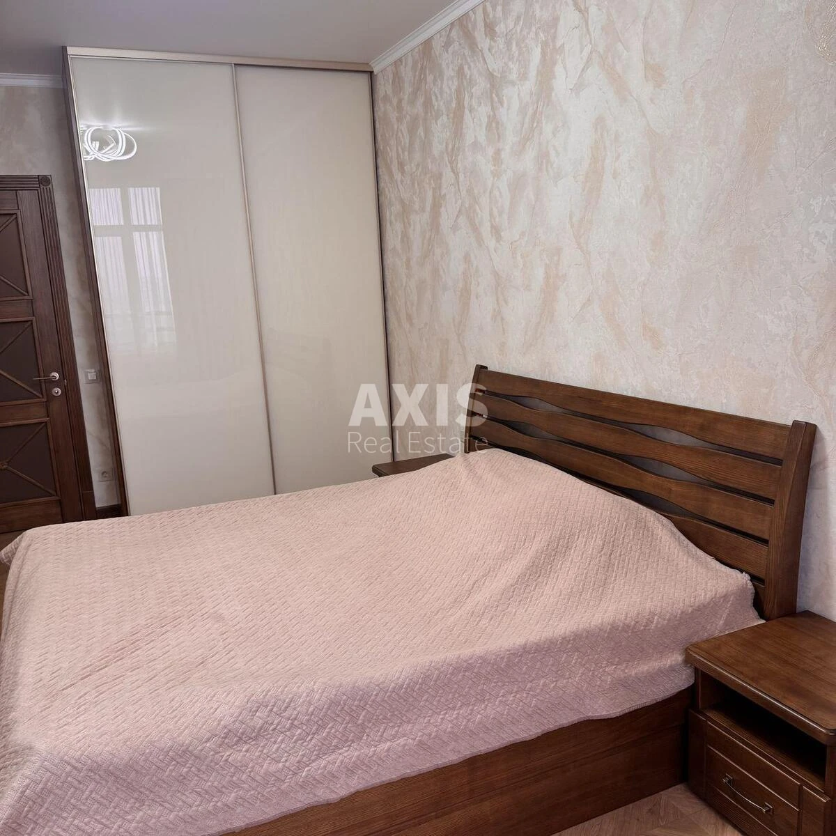 1k apartment vul. Sverstjuka Jevgena 4642955