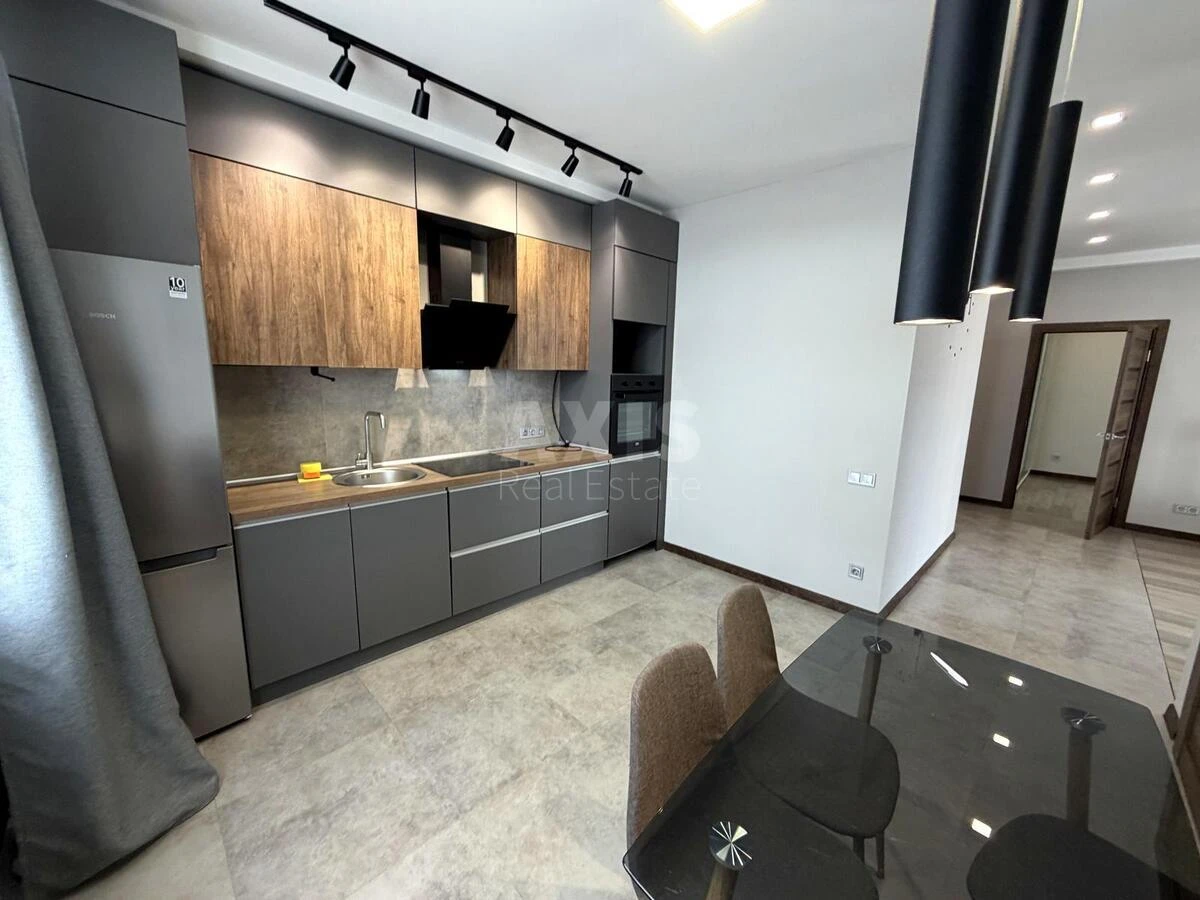 3к квартира ул. Михаила Максимовича 266891410