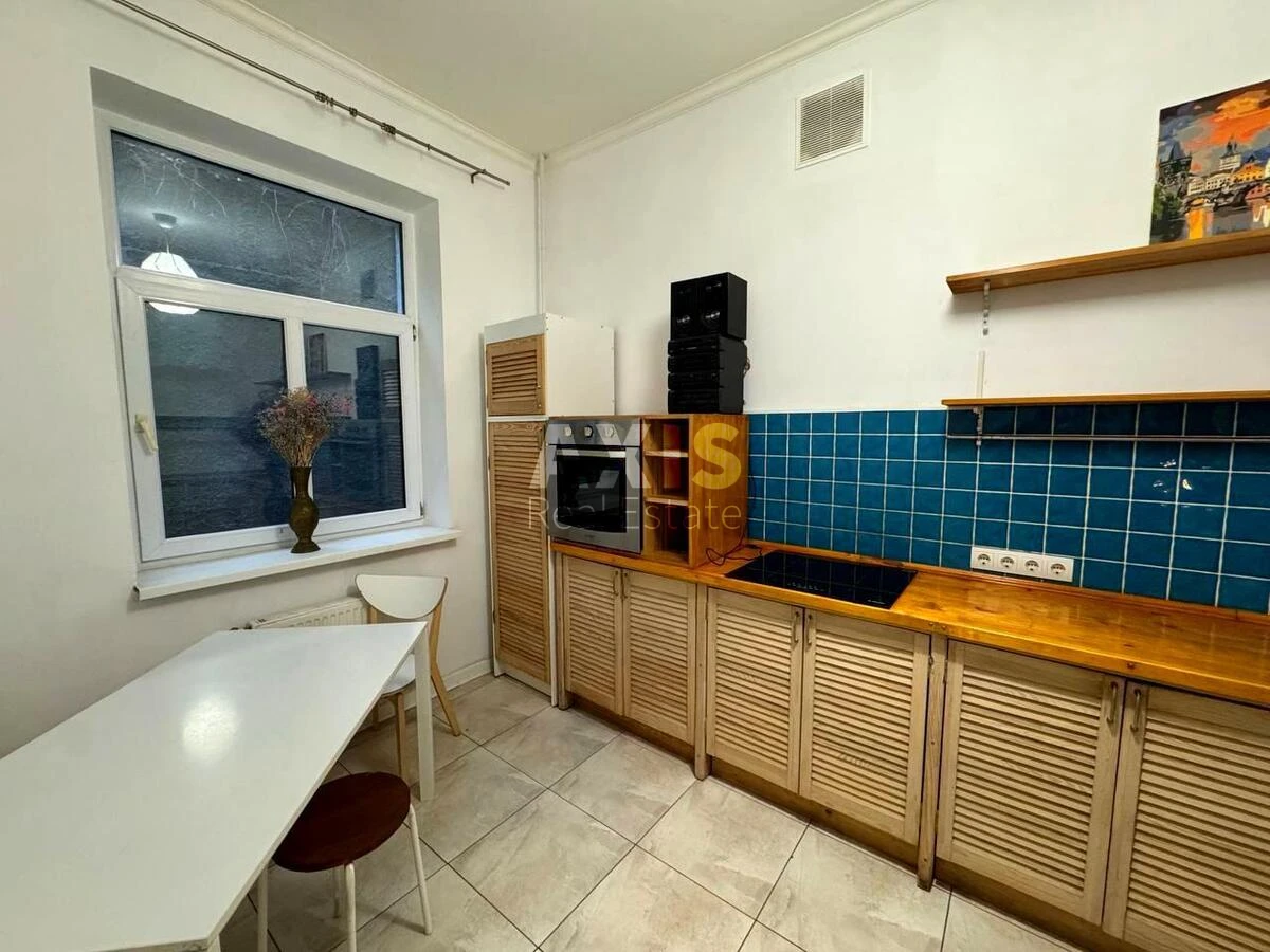 2k apartment vul. Kyrylivs'ka Thirty-one B636525