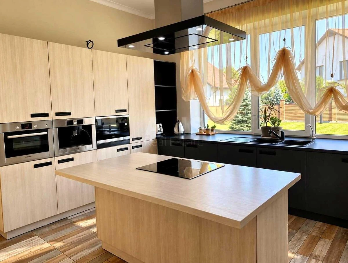 Дoм ул. Абрикосовая, 454м2, город Киев713327