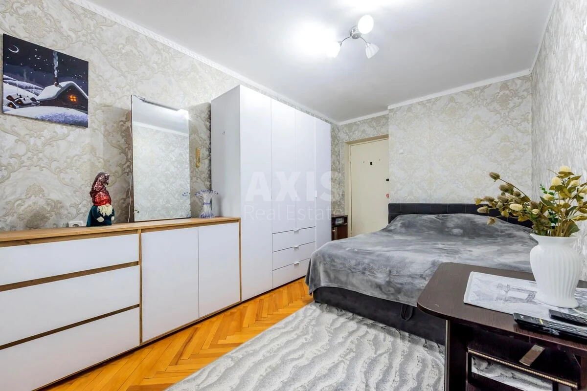 3к квартира ул. Верховинная 18665163