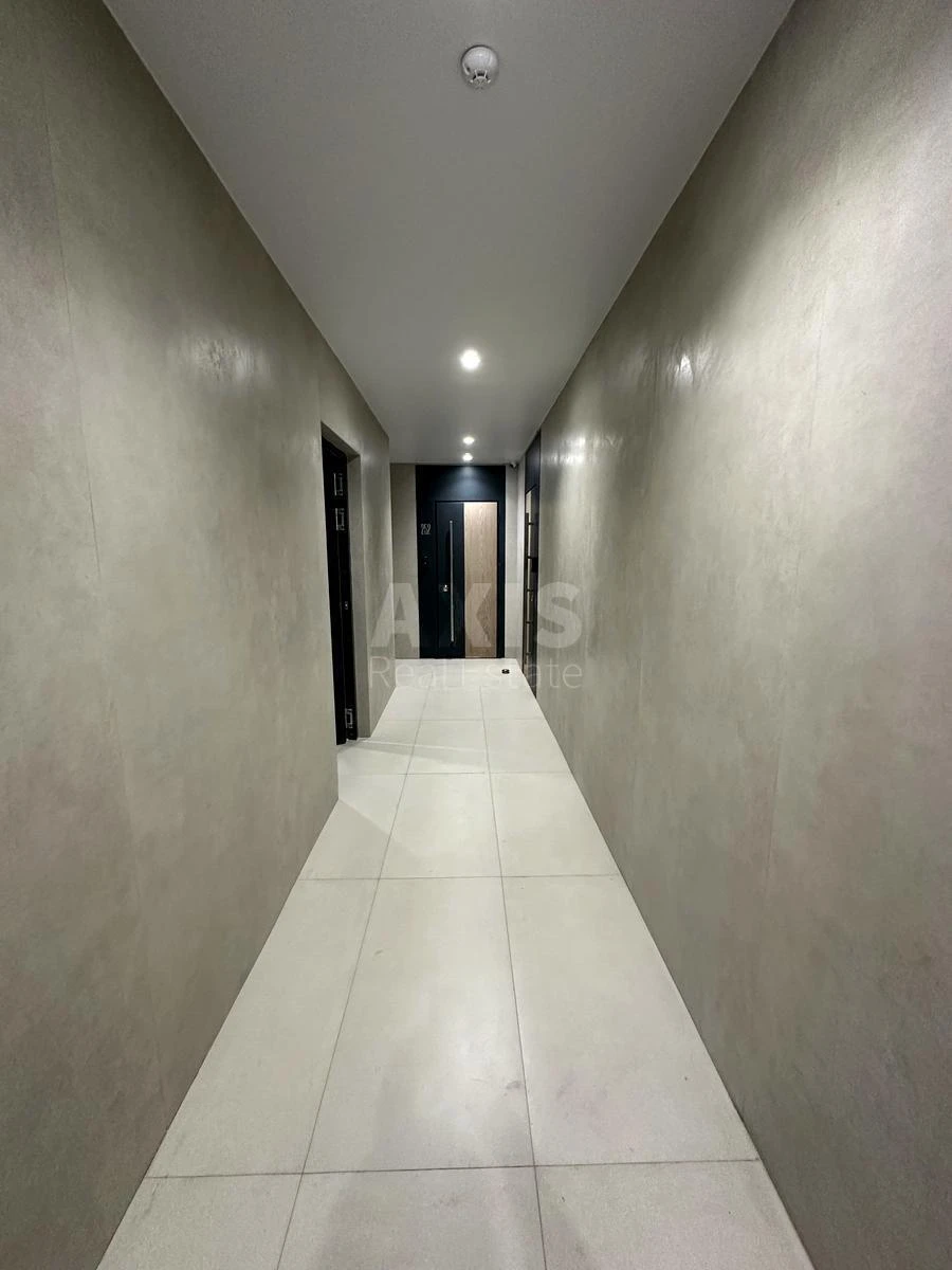 3k apartment vul. Antonovycha 118/9689760
