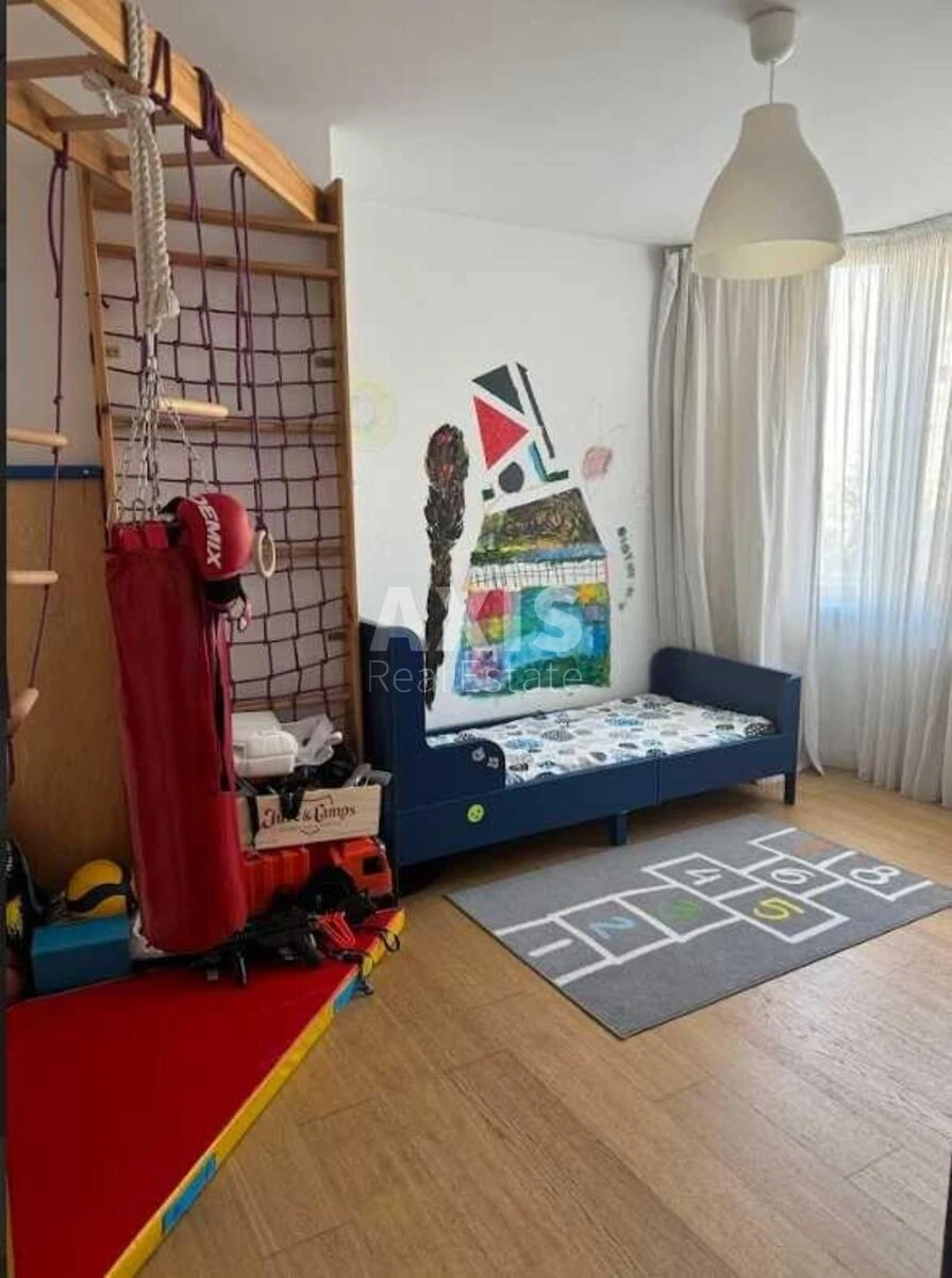 3k apartment vul. Александры Эстер 97001715