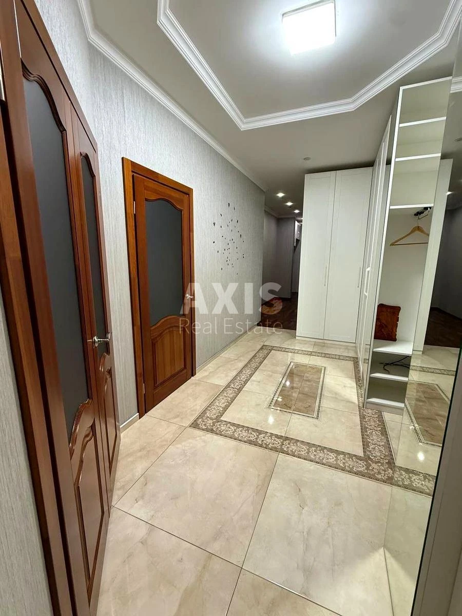 3к квартира ул. Антоновича 1036885616