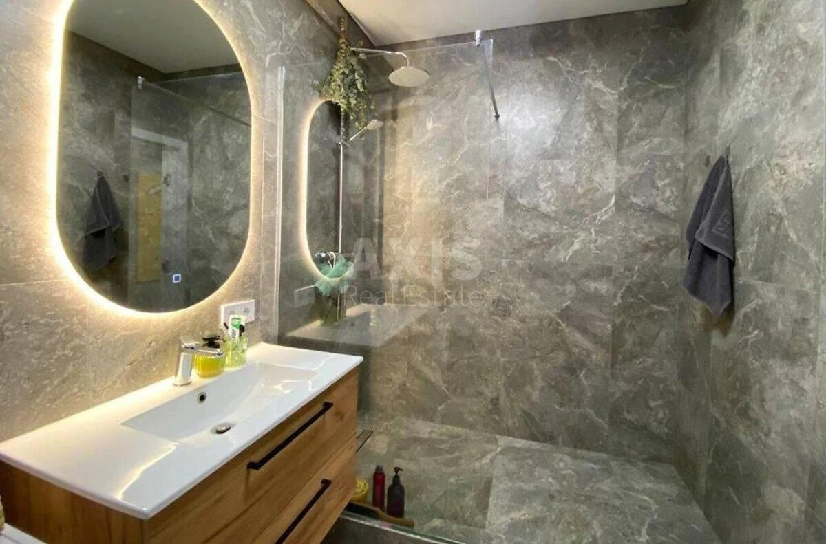 1k apartment pr-t Berestejskij 11Б650984