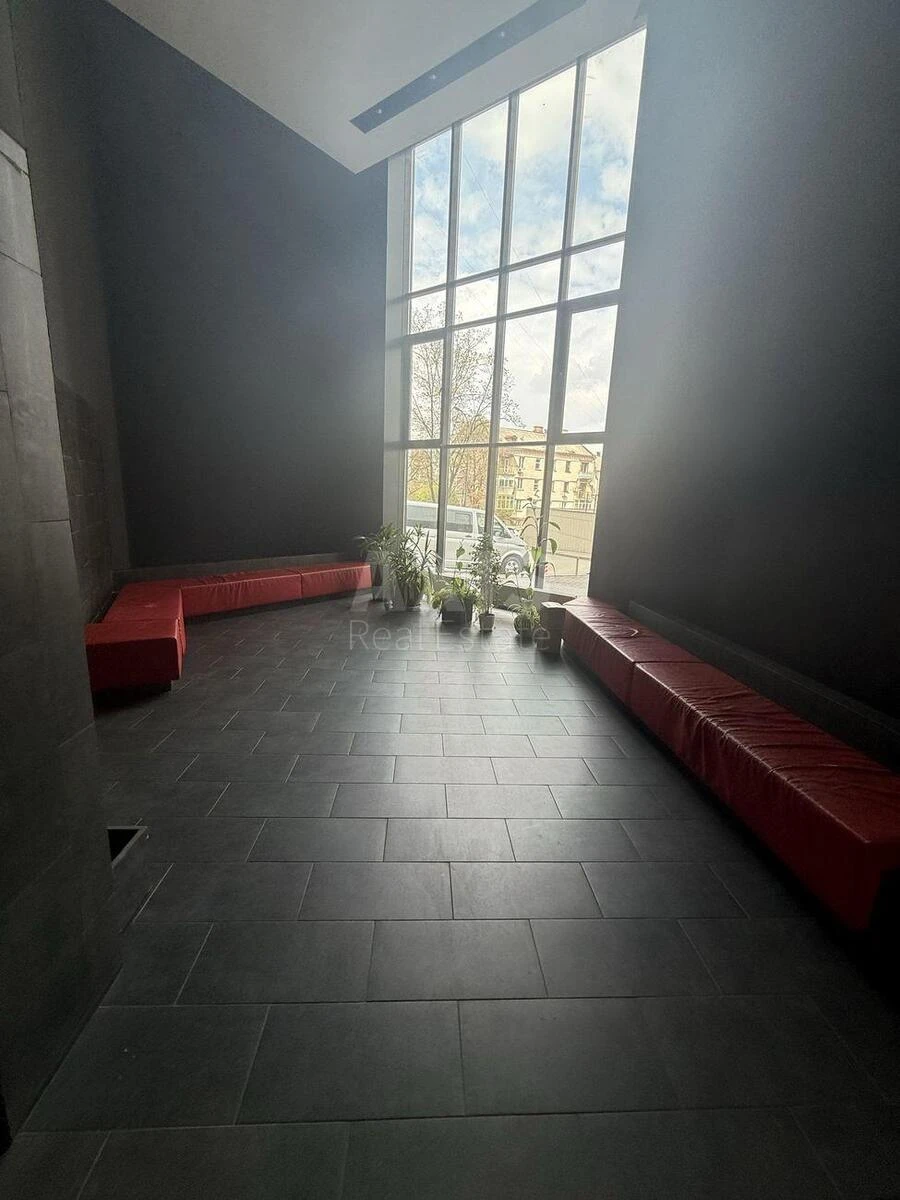 4k apartment vul. Lypkivs'kogo Vasylja Mytropolyta 16А7123719