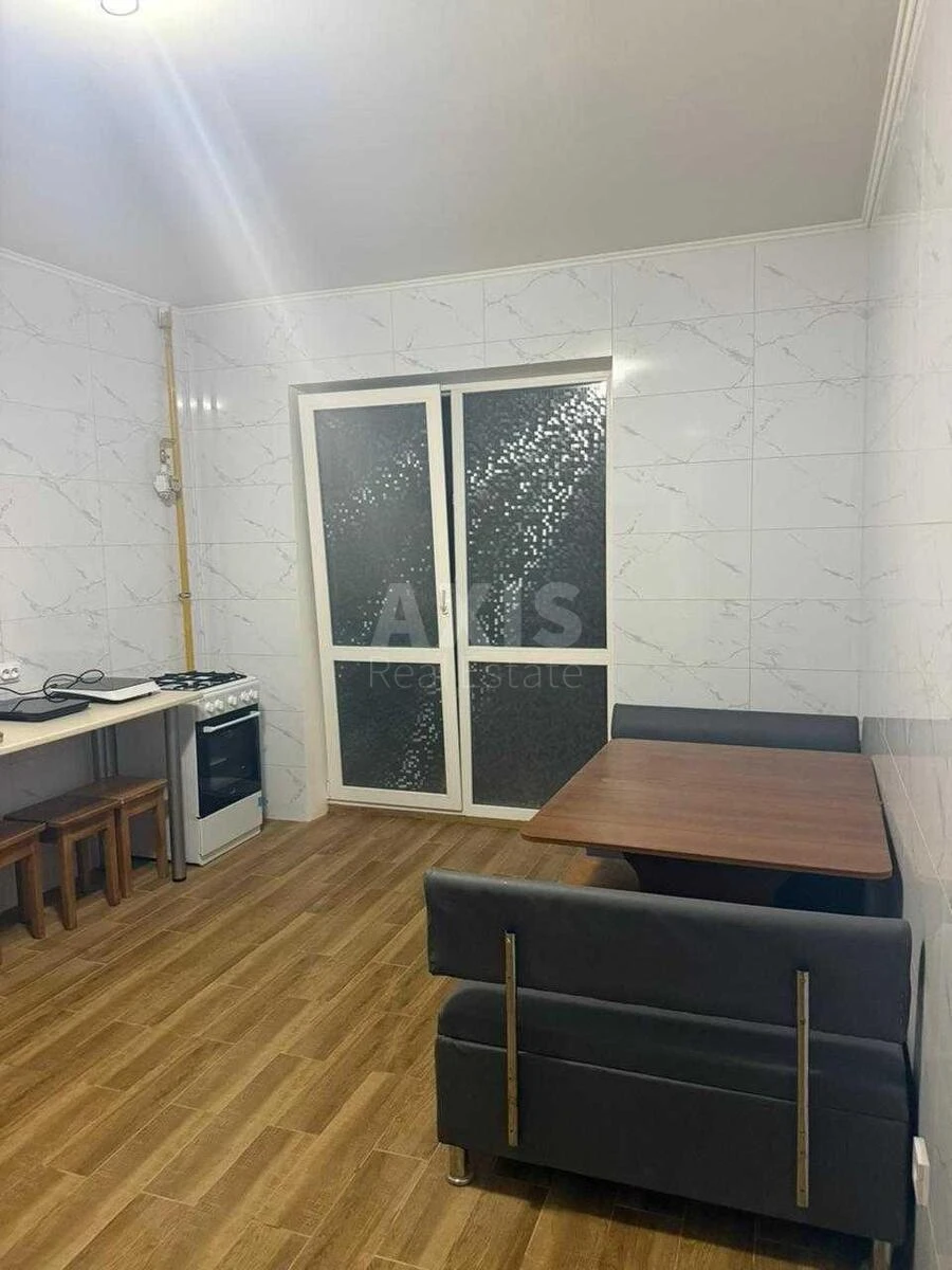 1k apartment vul. Metrologichna 21697709