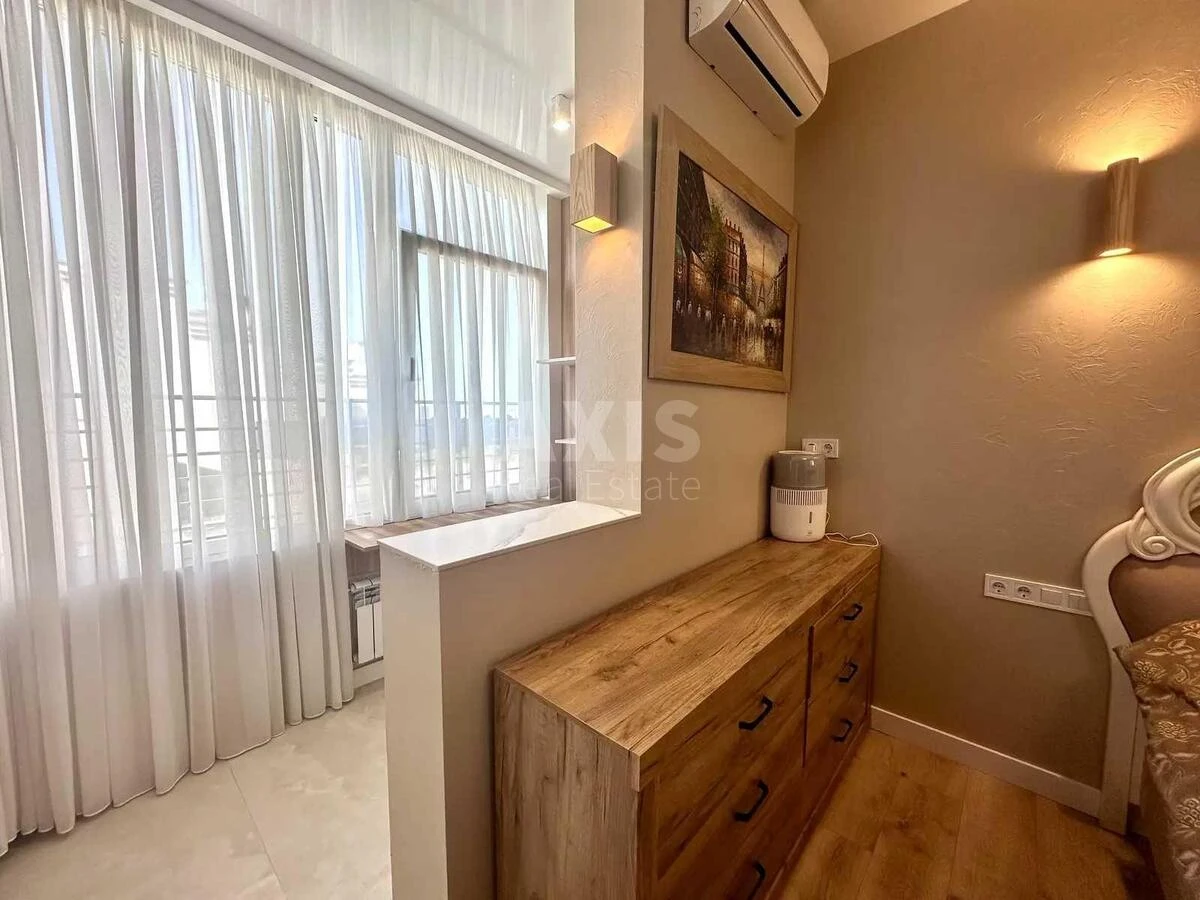 1k apartment vul. Lypkivs'kogo Vasylja Mytropolyta 37Б7005511