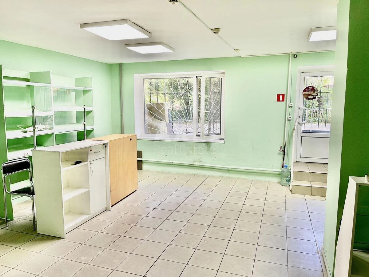 Объект торговли ул. Братьев Зеровых 14А, 40м2694677