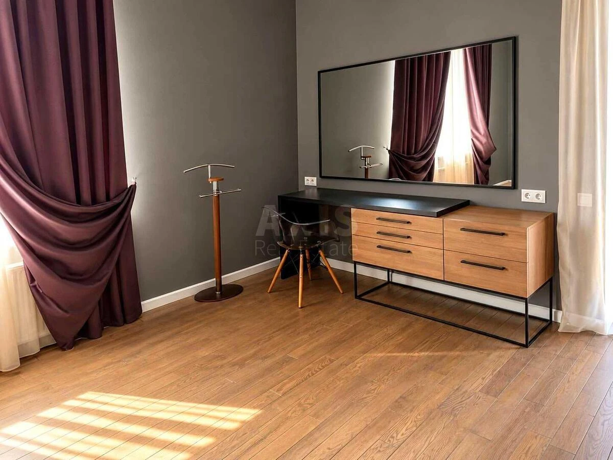 Дoм ул. Абрикосовая, 454м2, город Киев713326