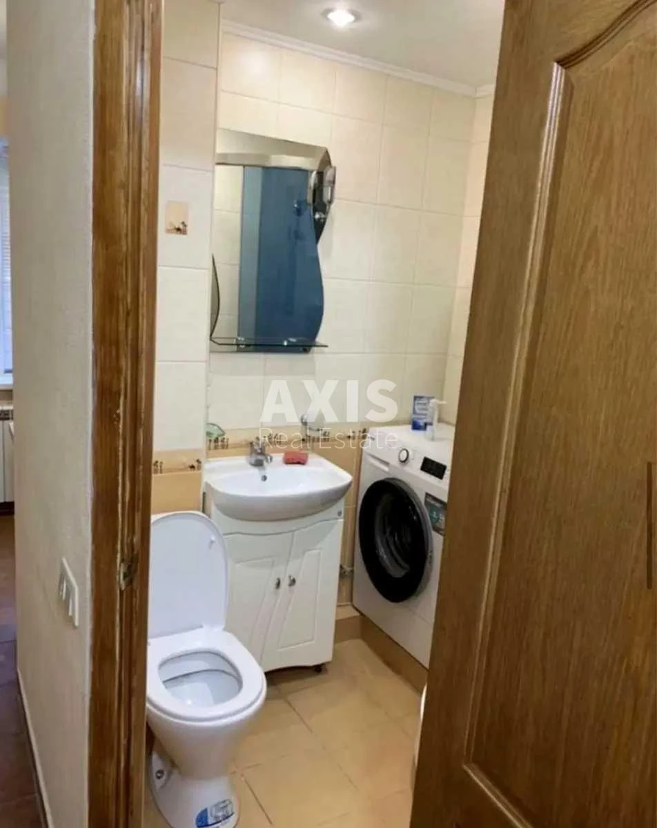 1k apartment pr. Voskresenskyy 15B695364
