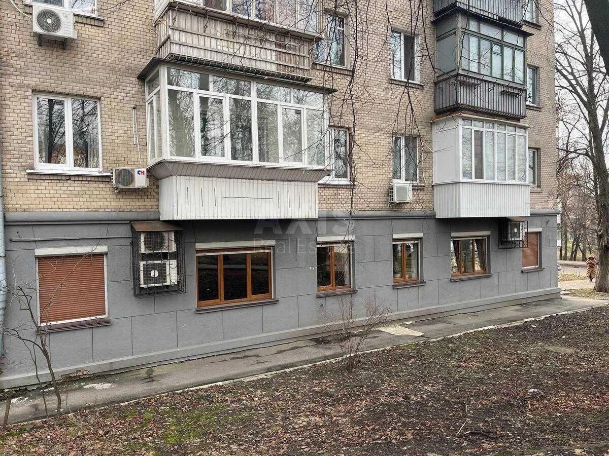 Trade object bul. Mykoly Mikhnovskoho 10, 190m2700660
