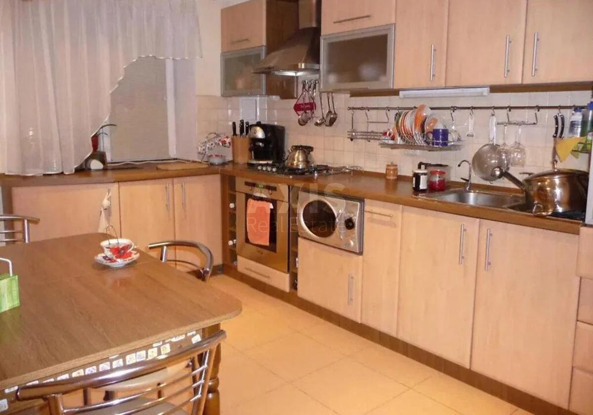 3k apartment vul. Polovec'ka 12
