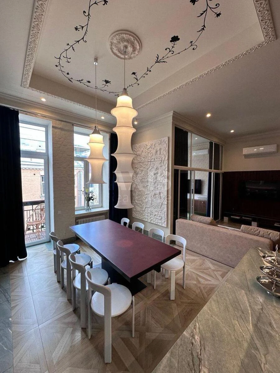 Офис ул. Руставели Шота 15Б, 135м27101520