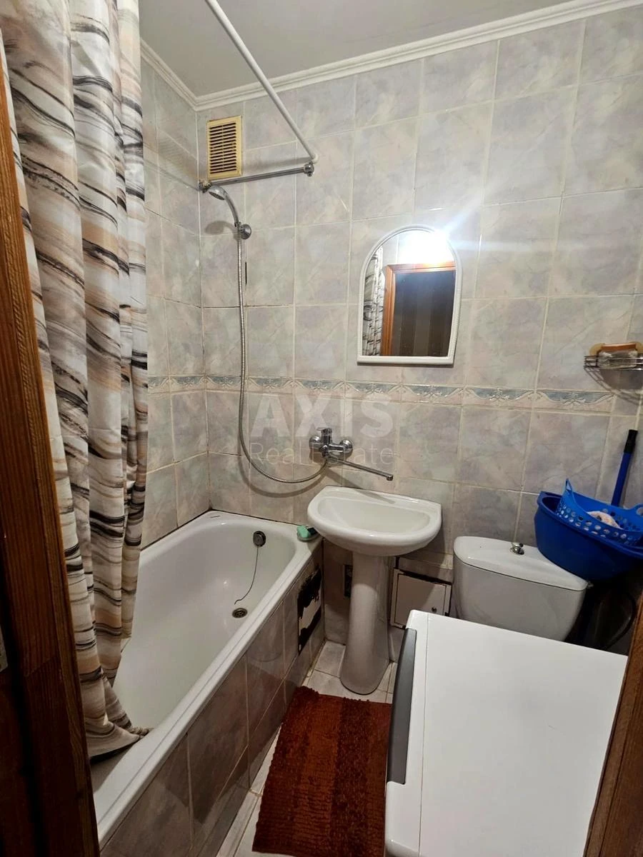 1k apartment vul. Bakyns'ka 37А6771013
