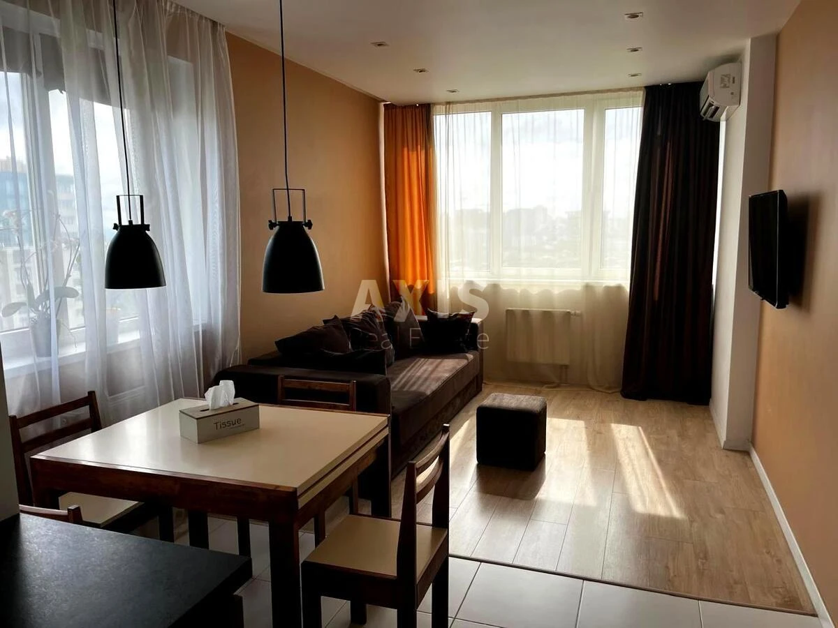 3k apartment vul. Mel'nykova fifty-one B6771610