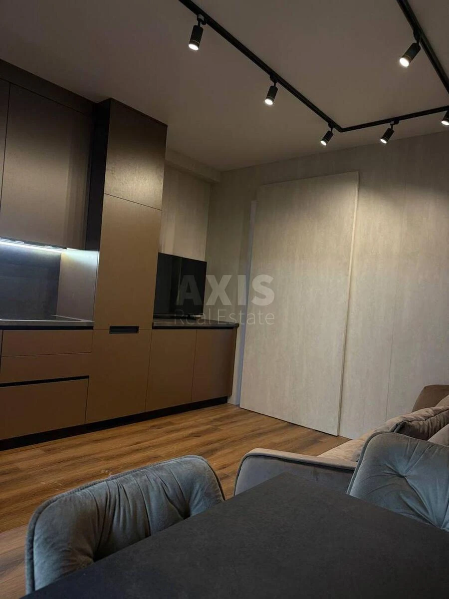 2k apartment vul. Myhajla Maksymovycha 26Г690400