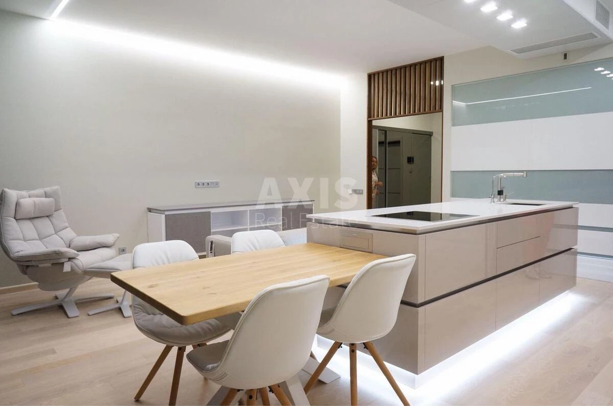 2k apartment vul. Jevgena Konoval'cja 44А695130