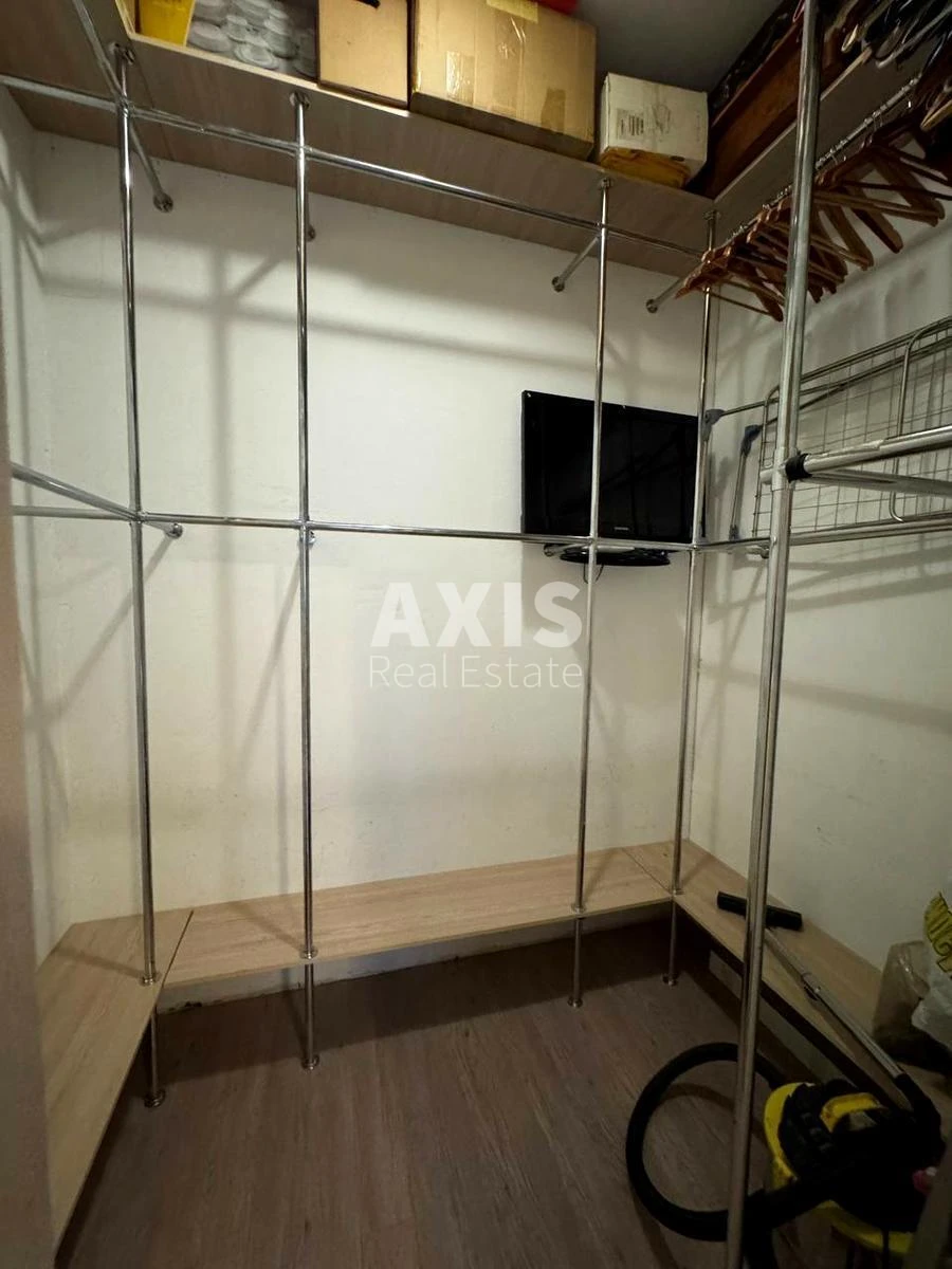 2k apartment vul. Kyrylivs'ka Thirty-one B636528