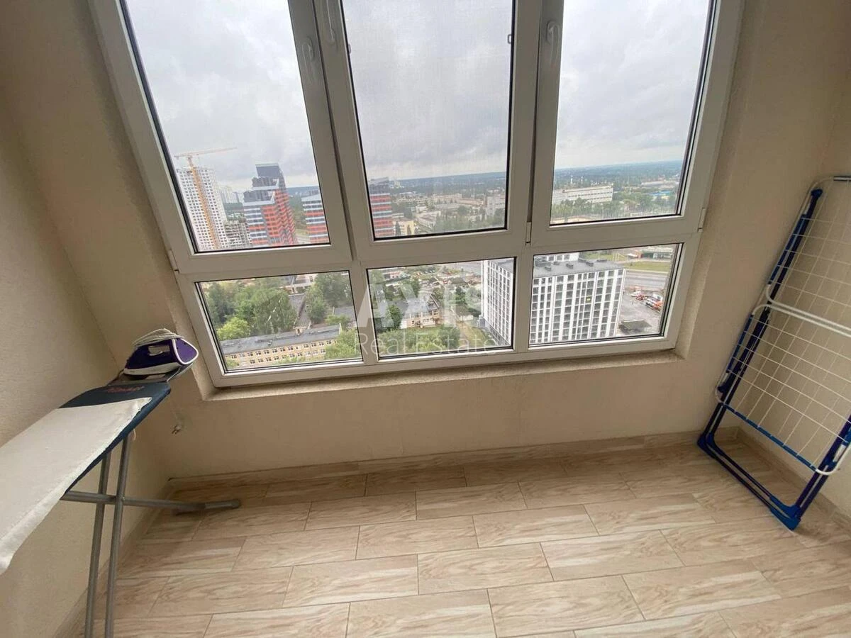 1k apartment vul. Virmens'ka six A685848