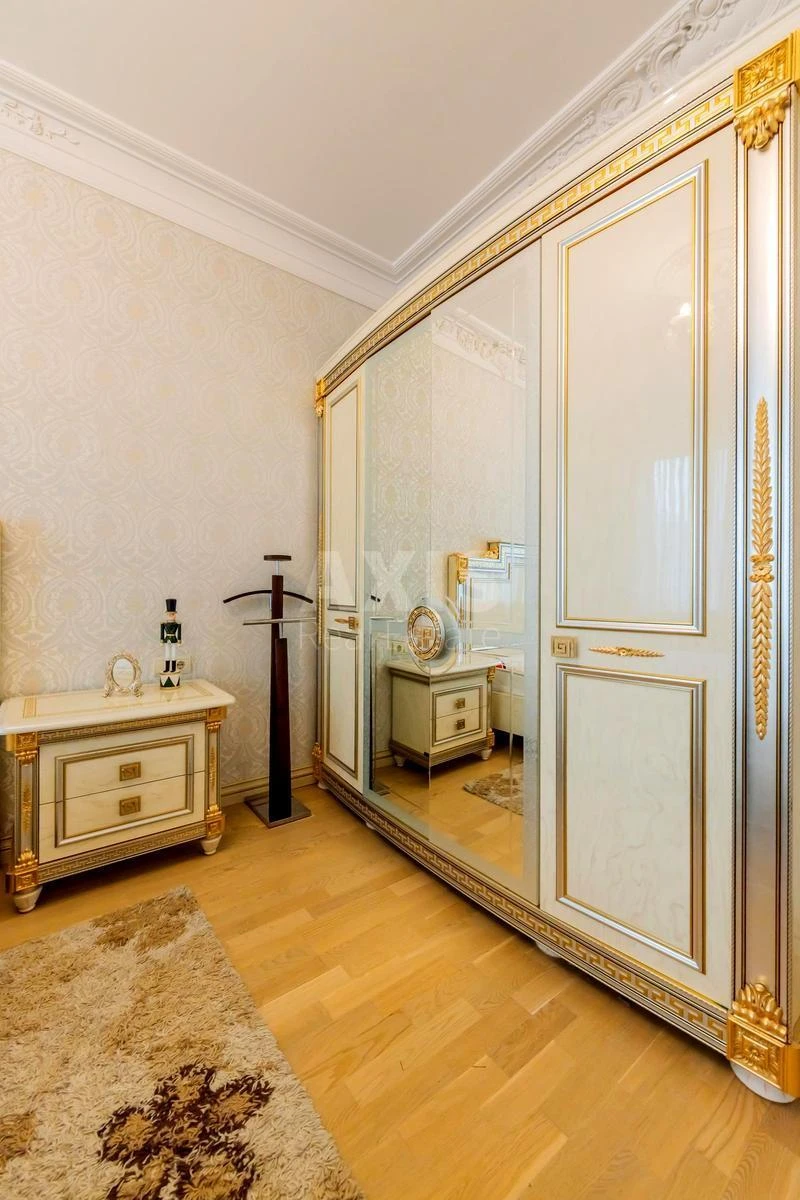 1k apartment nab. Dniprovs'ka 14А689157