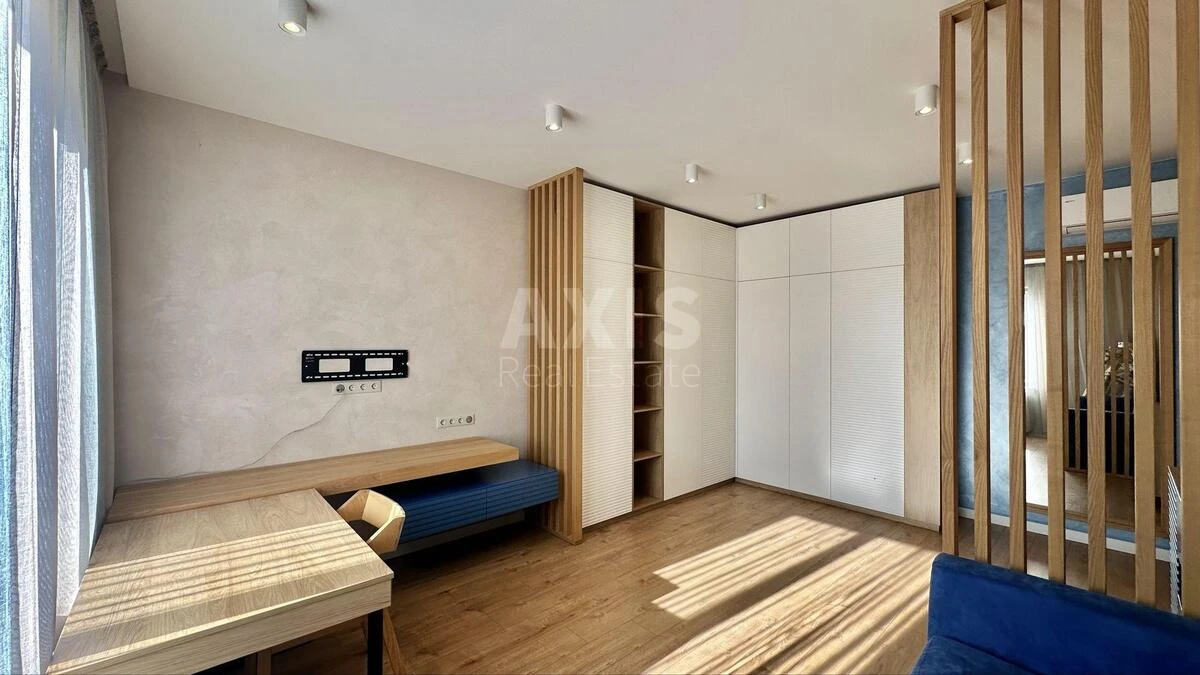 House vul. Vynogradna, 215m2, Kyiv city6919618