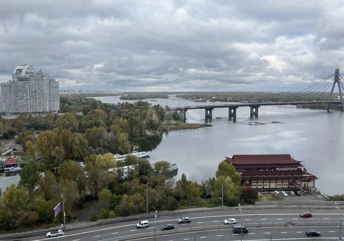 1к квартира пр-т Бандеры Степана 32Д711378