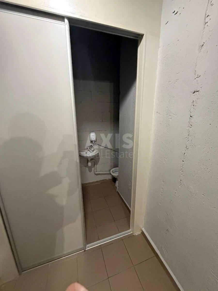 Trade object prov. Lysogirs'kyj 20, 15m27173616